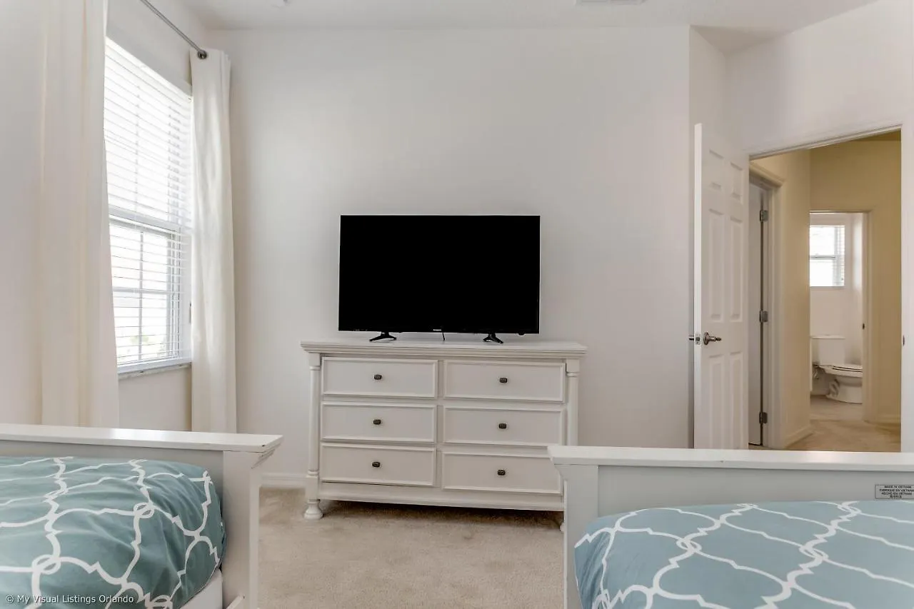 6108 Broad Oak Drive Villa Davenport